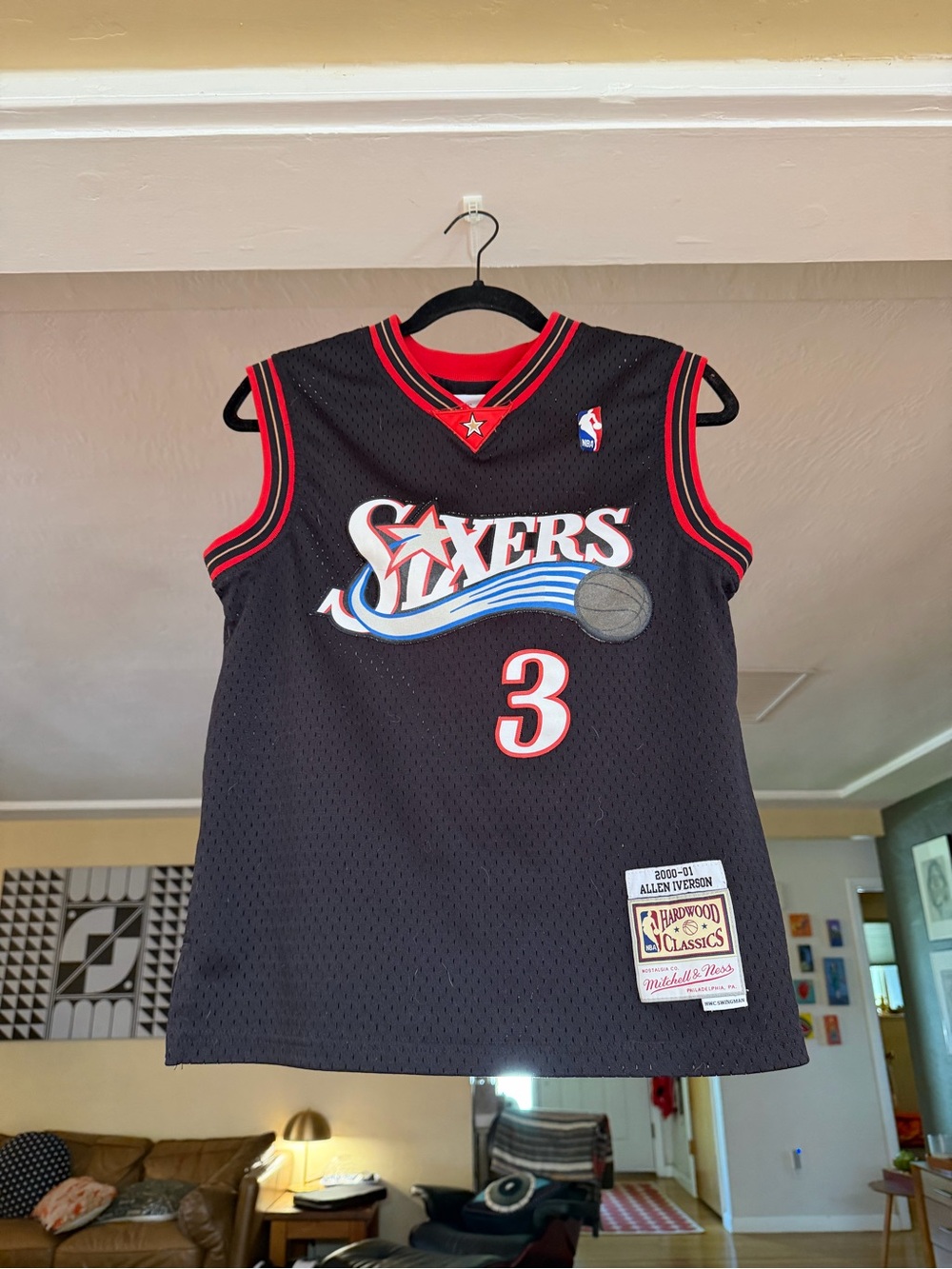 Mitchell & Ness Black Philadelphia Sixers #3 Iverson Mesh Basketball Jersey